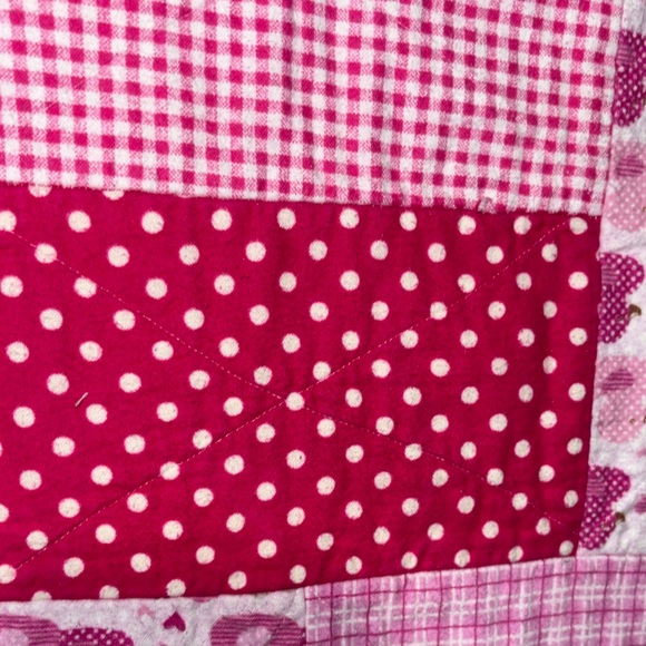 Handmade pink Patchwork Rag Quilt - Picture 9 of 10